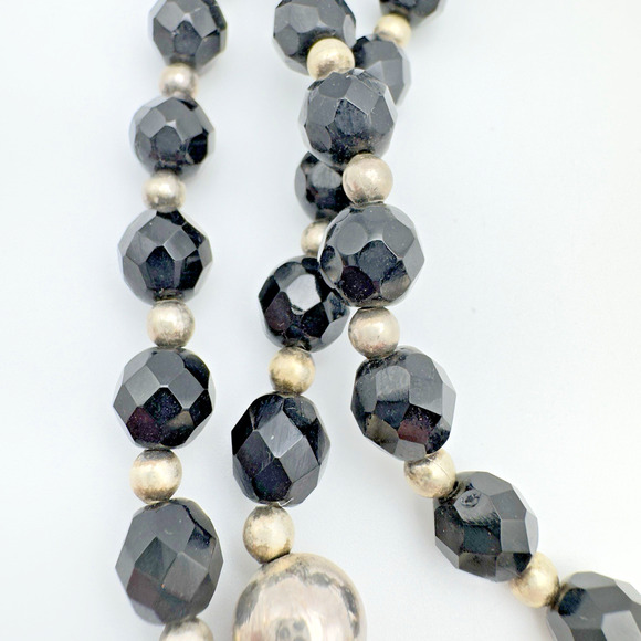Vintage HOBE Necklace Signed Triple Strand Faceted French Jet 16" - Picture 3 of 7